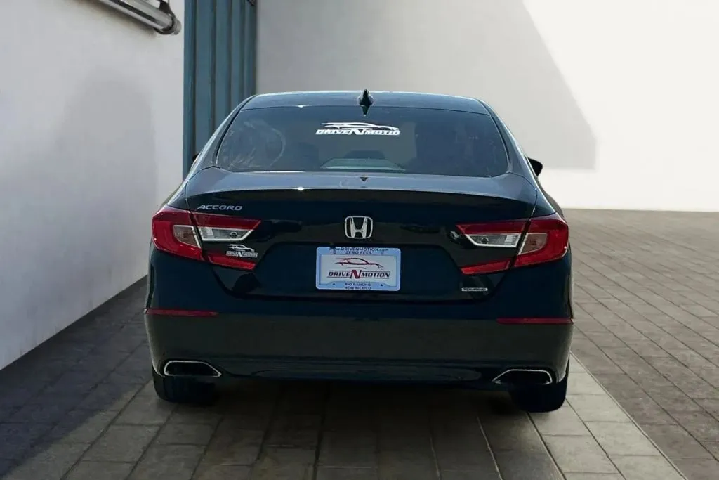 More photos of 2018 Honda Accord Touring Sedan 4D at Drive N-Motion Thornton, CO