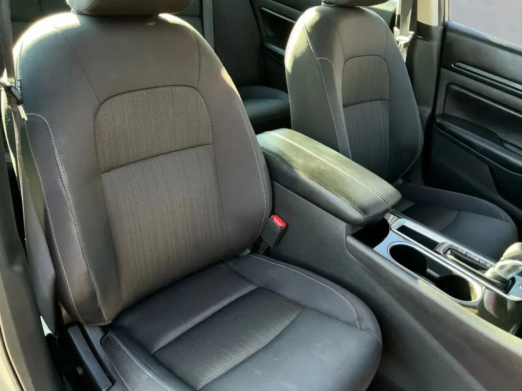 Nissan Altima photo 22