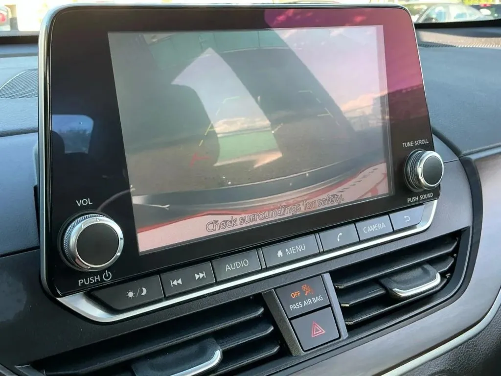 Nissan Altima photo 29