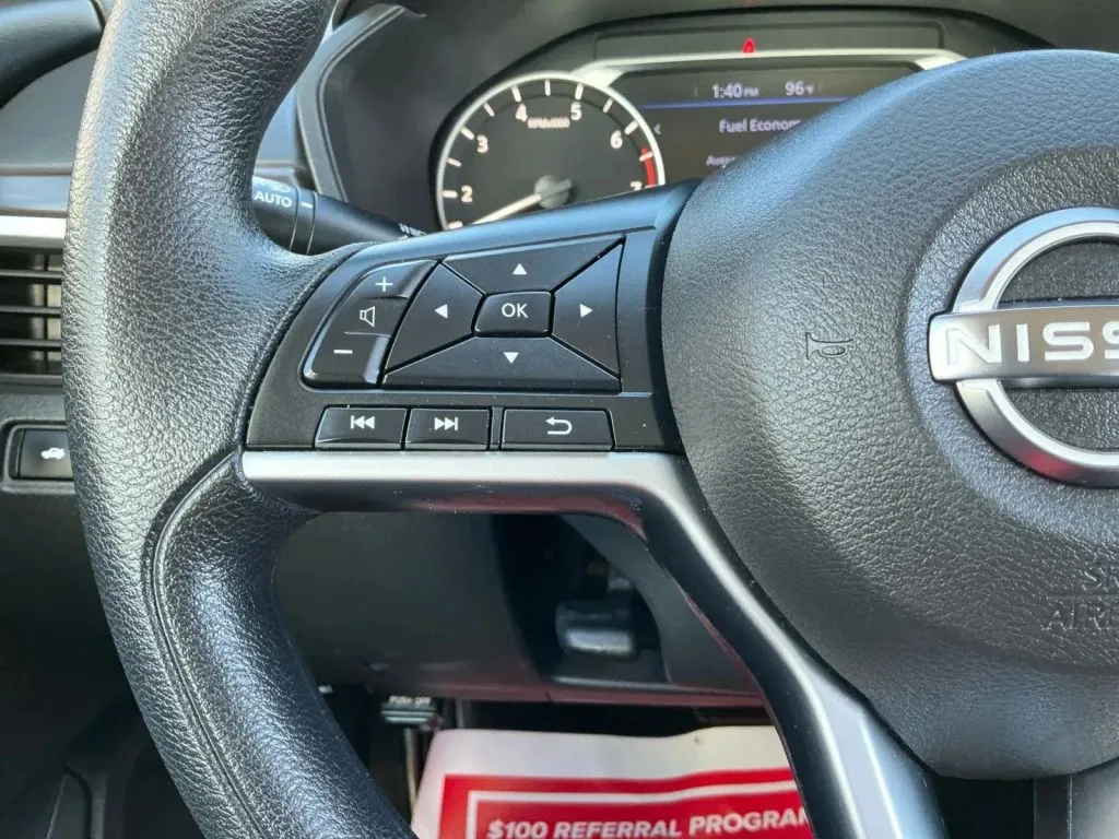 Nissan Altima photo 26