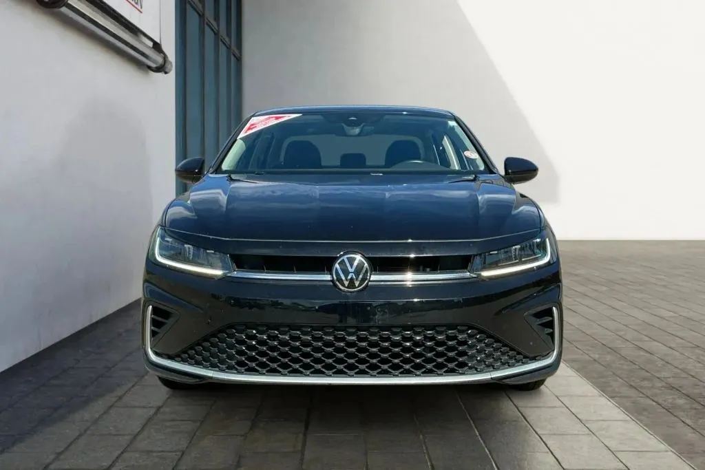 Volkswagen Jetta photo 8