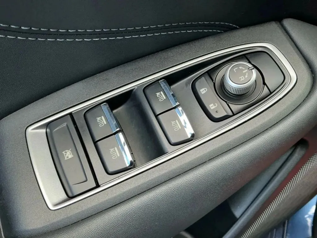 Subaru Legacy photo 11