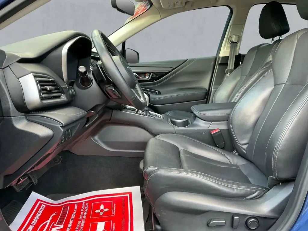 Subaru Legacy photo 12