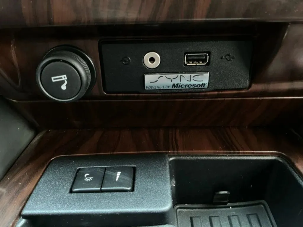 Ford F-150 photo 34