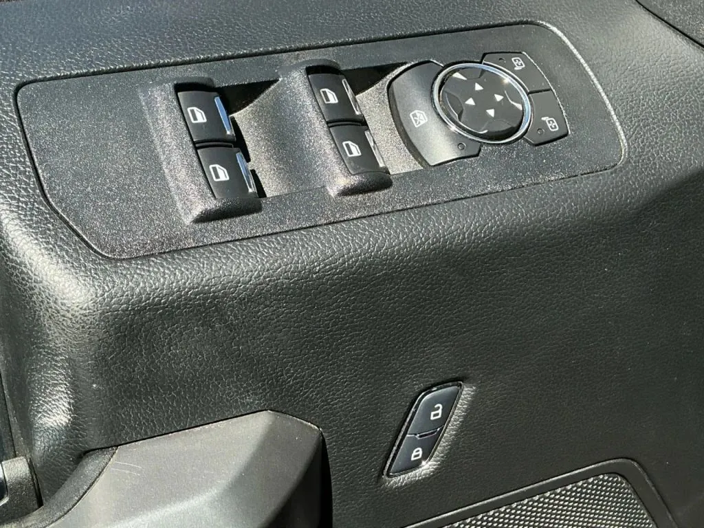 Ford F-150 photo 11