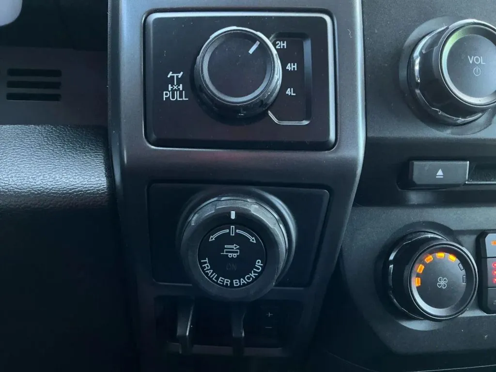 Ford F-150 photo 34