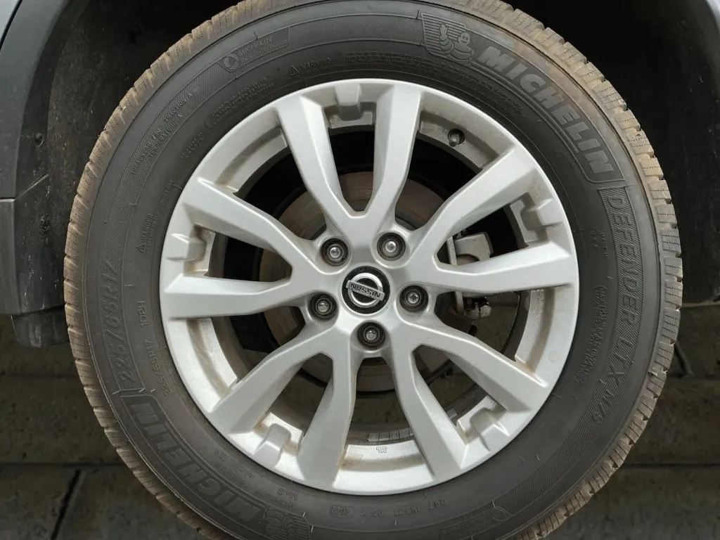 Nissan Rogue photo 36