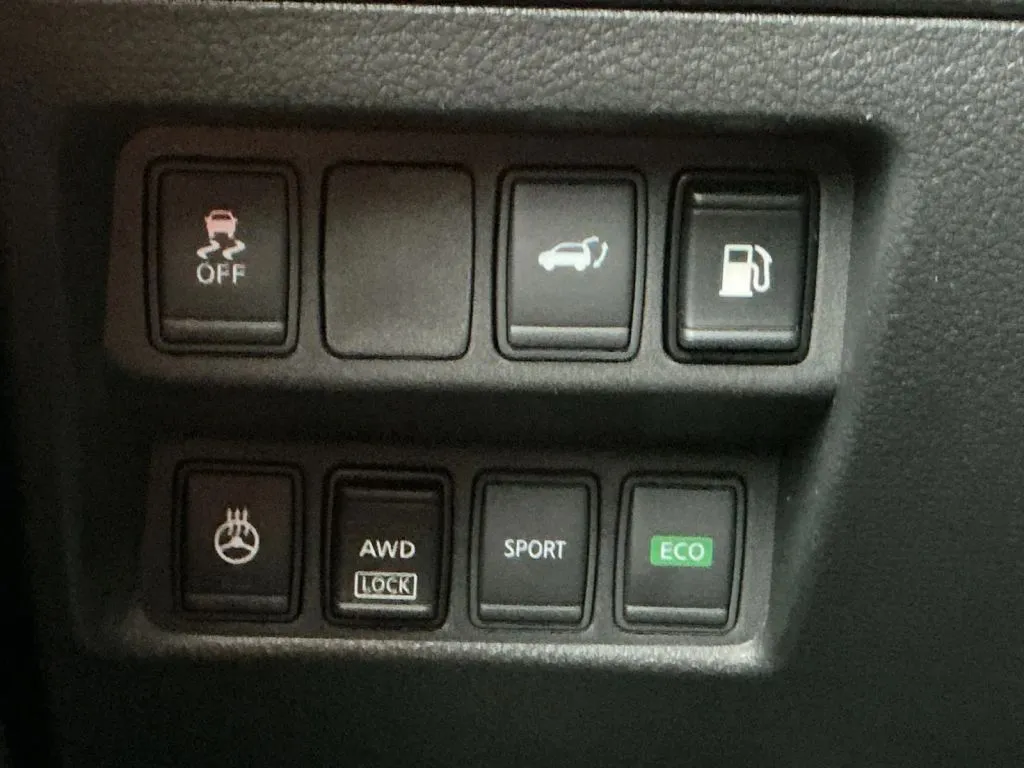 Nissan Rogue photo 33