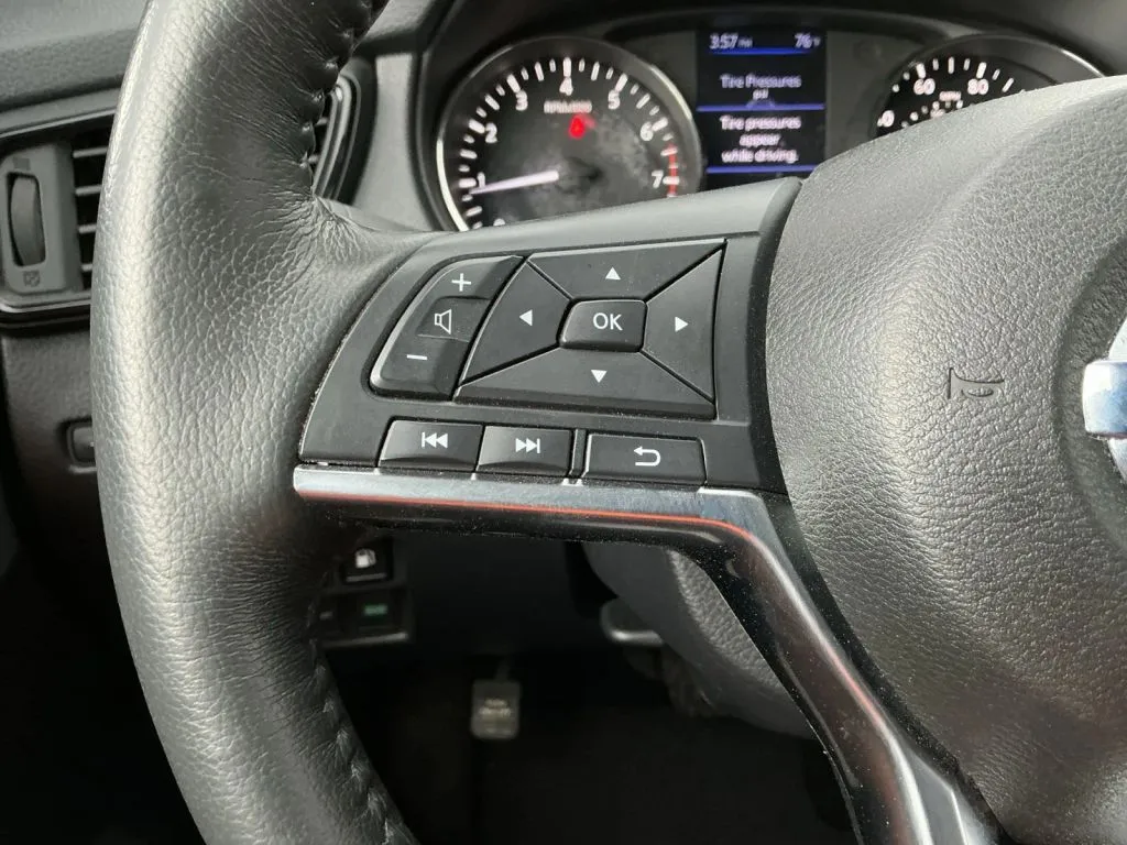 Nissan Rogue photo 26