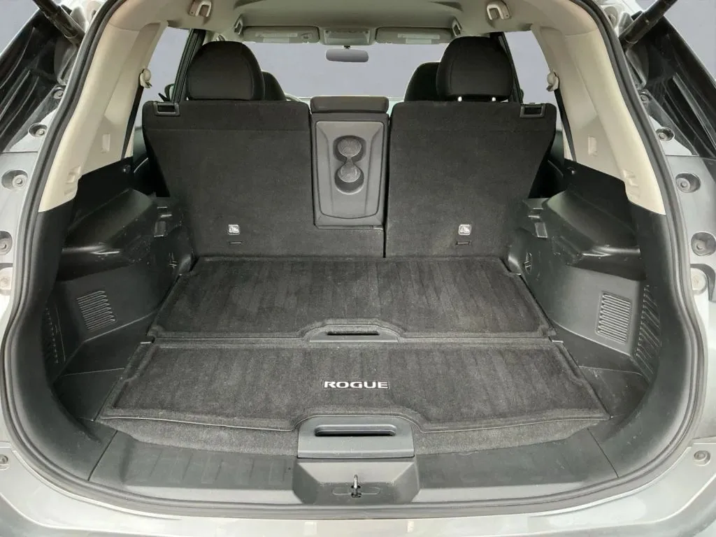 Nissan Rogue photo 22