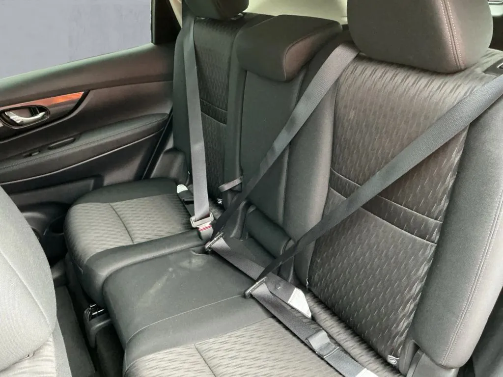 Nissan Rogue photo 19