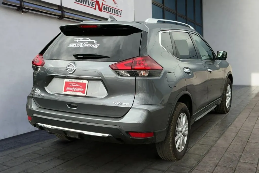 More photos of 2018 Nissan Rogue SV Sport Utility 4D at Drive N-Motion Thornton, CO