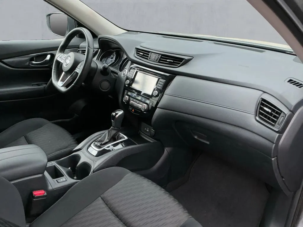 Nissan Rogue photo 15