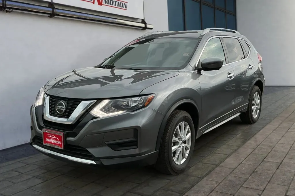Nissan Rogue photo 7
