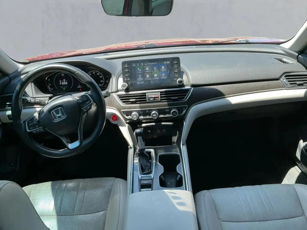 Honda Accord photo 16