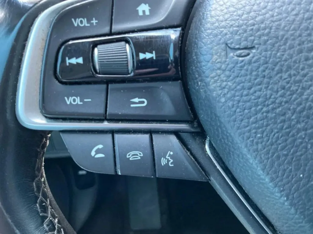 Honda Accord photo 36