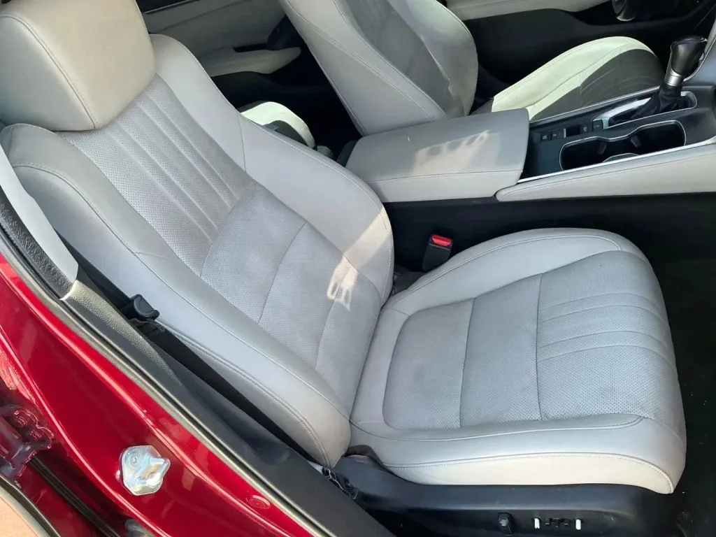 Honda Accord photo 23