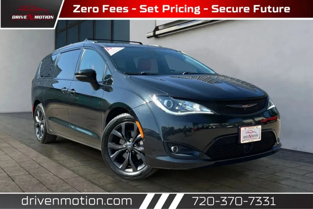 Black 2020 Chrysler Pacifica Red S Minivan 4D for sale in Thornton, CO