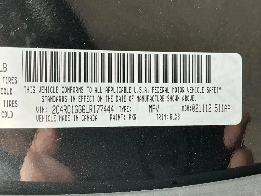 Chrysler Pacifica photo 40