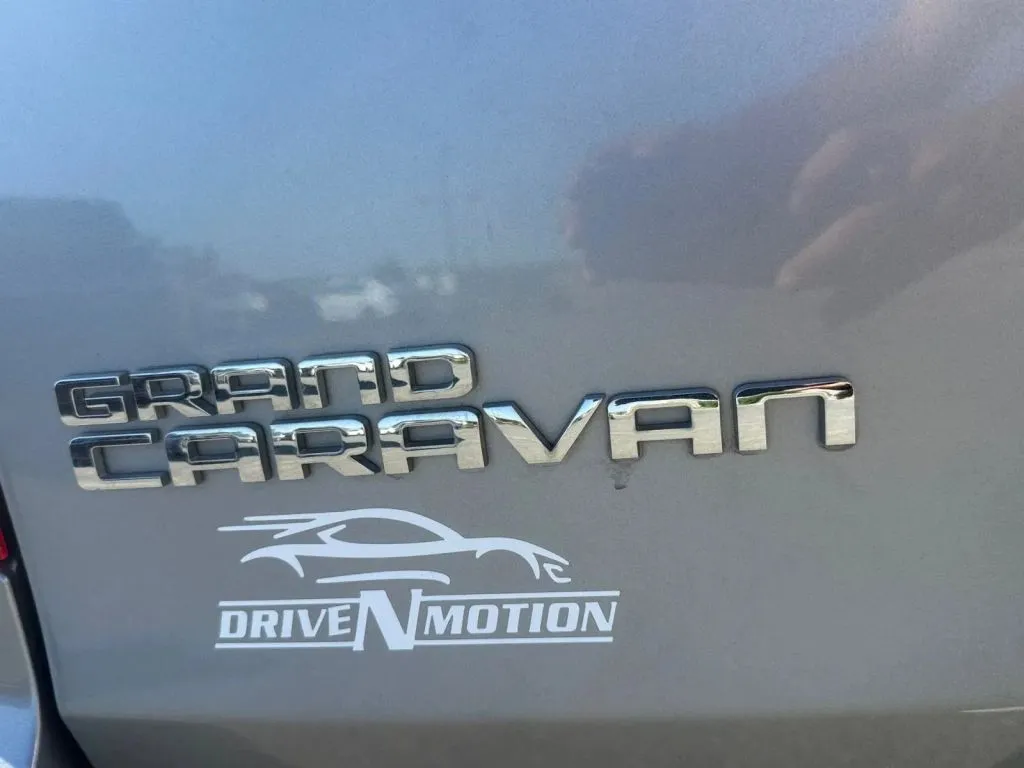 Dodge Grand Caravan photo 19