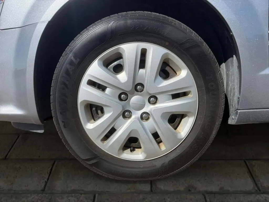 Dodge Grand Caravan photo 25