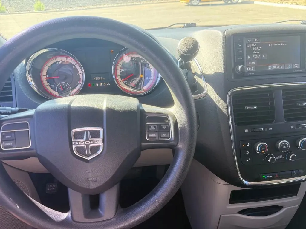 Dodge Grand Caravan photo 29