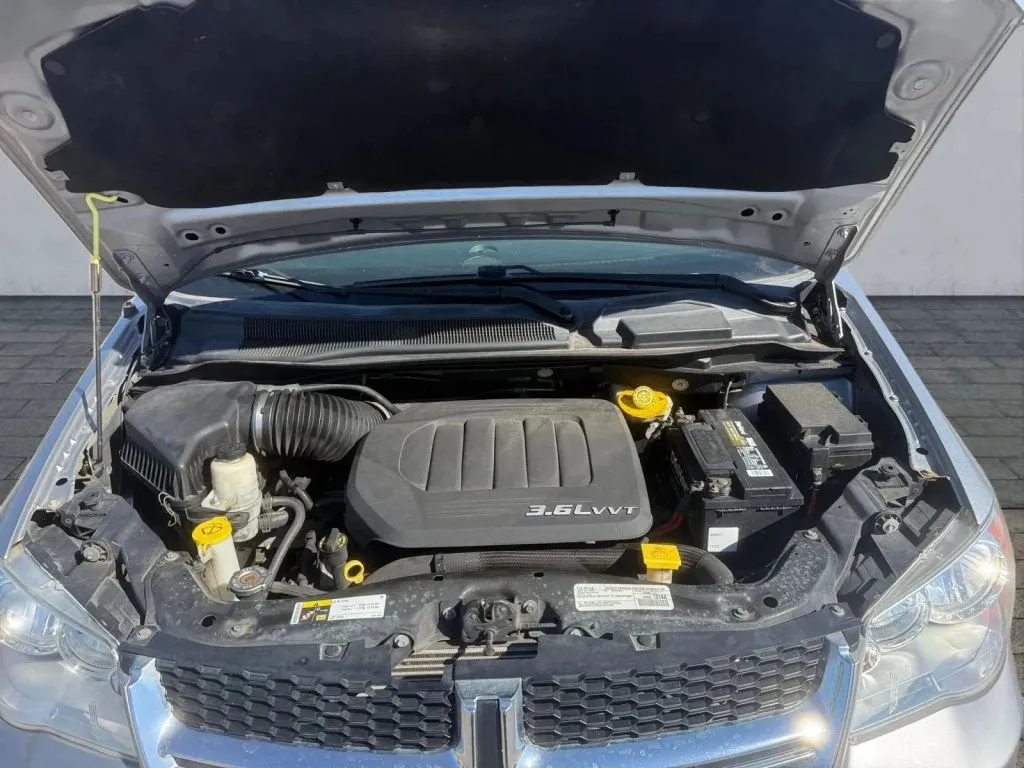 Dodge Grand Caravan photo 24