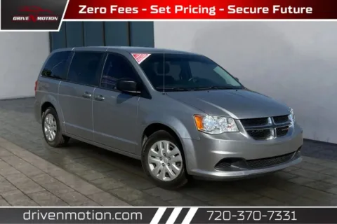 Silver 2018 Dodge Grand Caravan Passenger SE Minivan 4D for sale in Thornton, CO