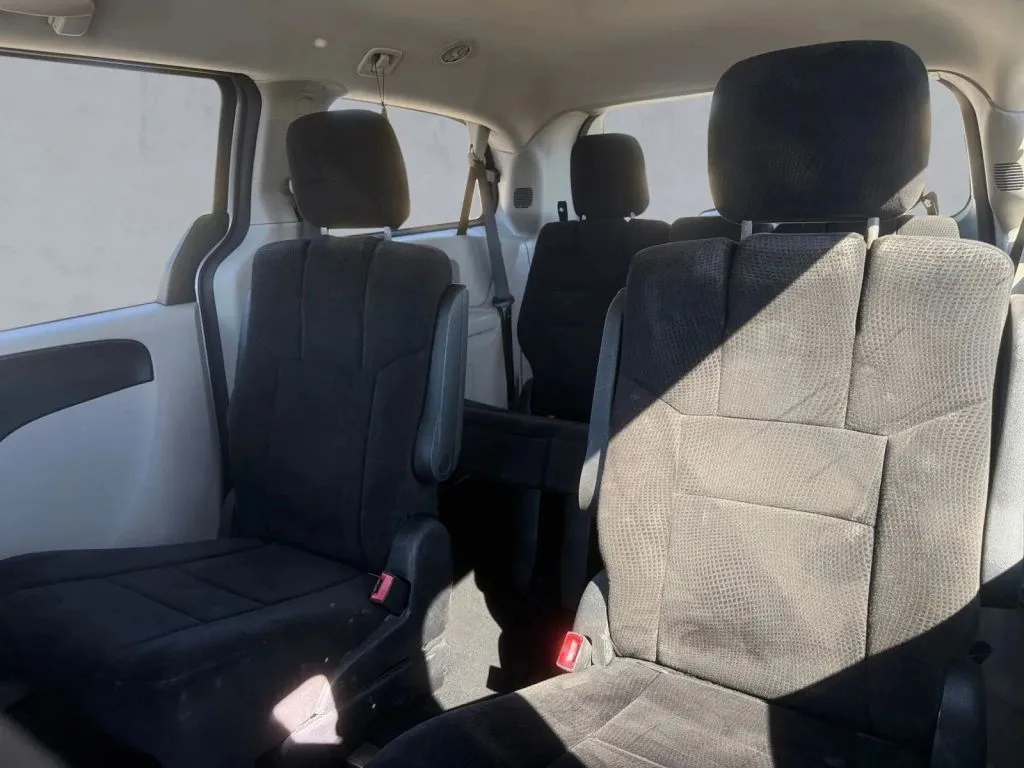 Dodge Grand Caravan photo 14