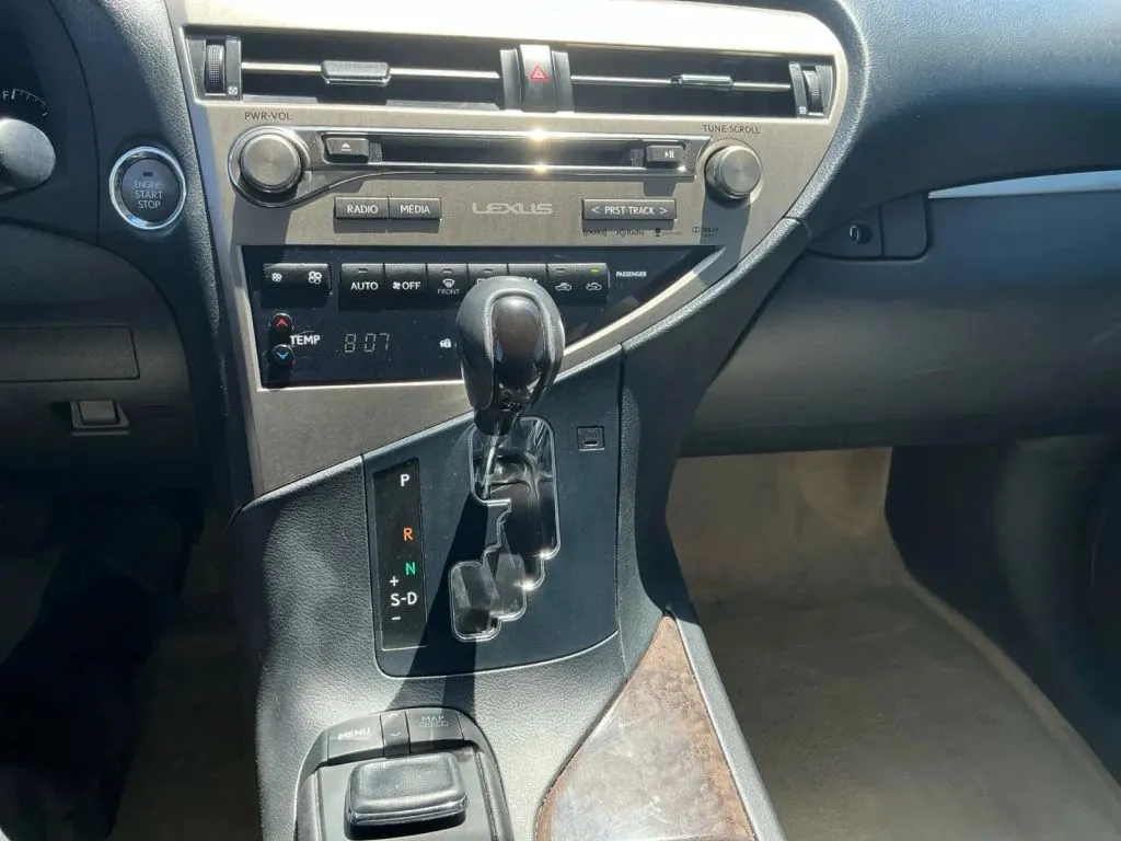 Lexus RX photo 33