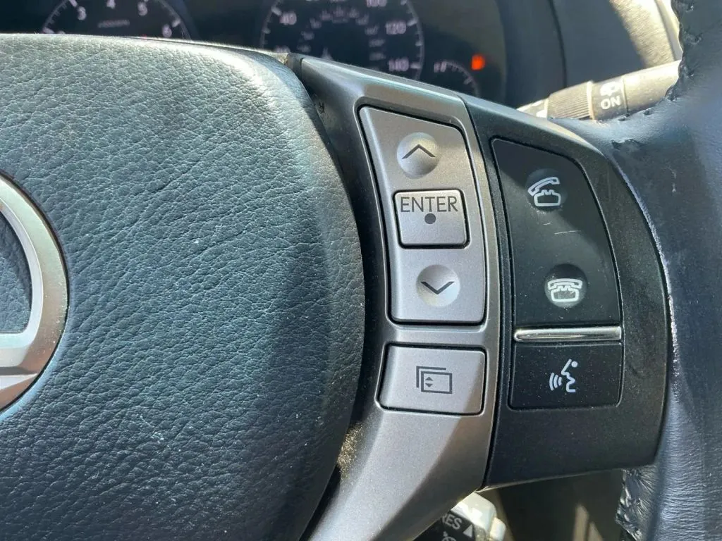 Lexus RX photo 35