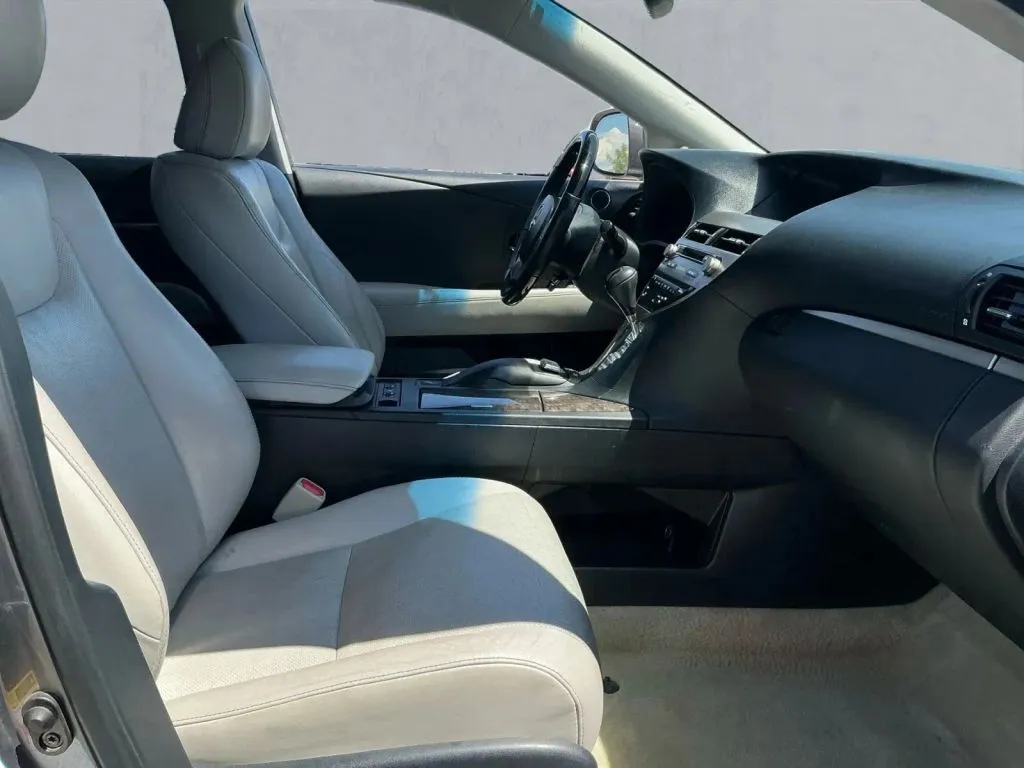 Lexus RX photo 21