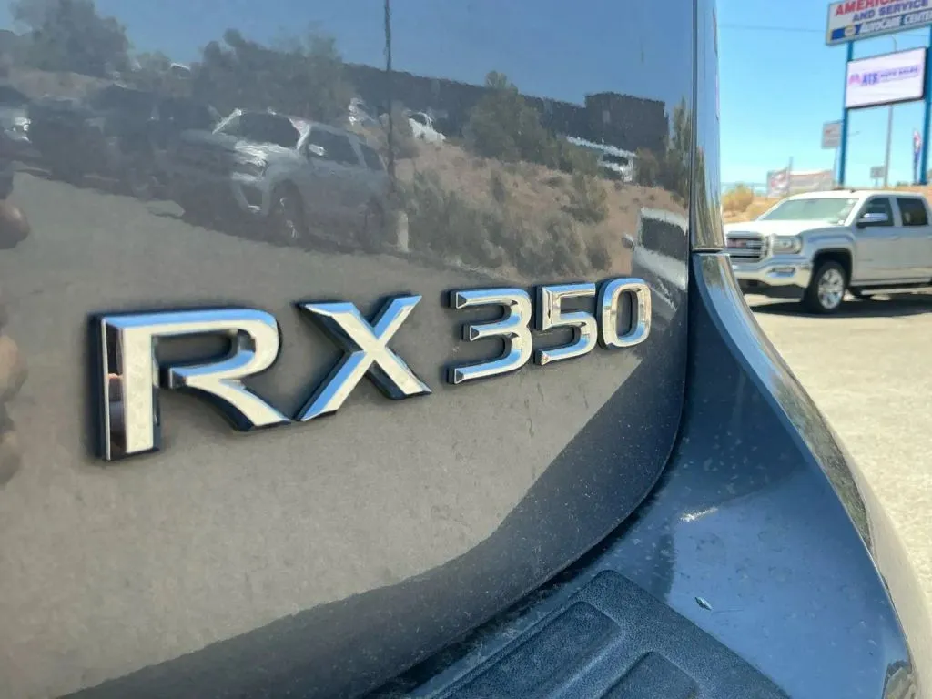 Lexus RX photo 18