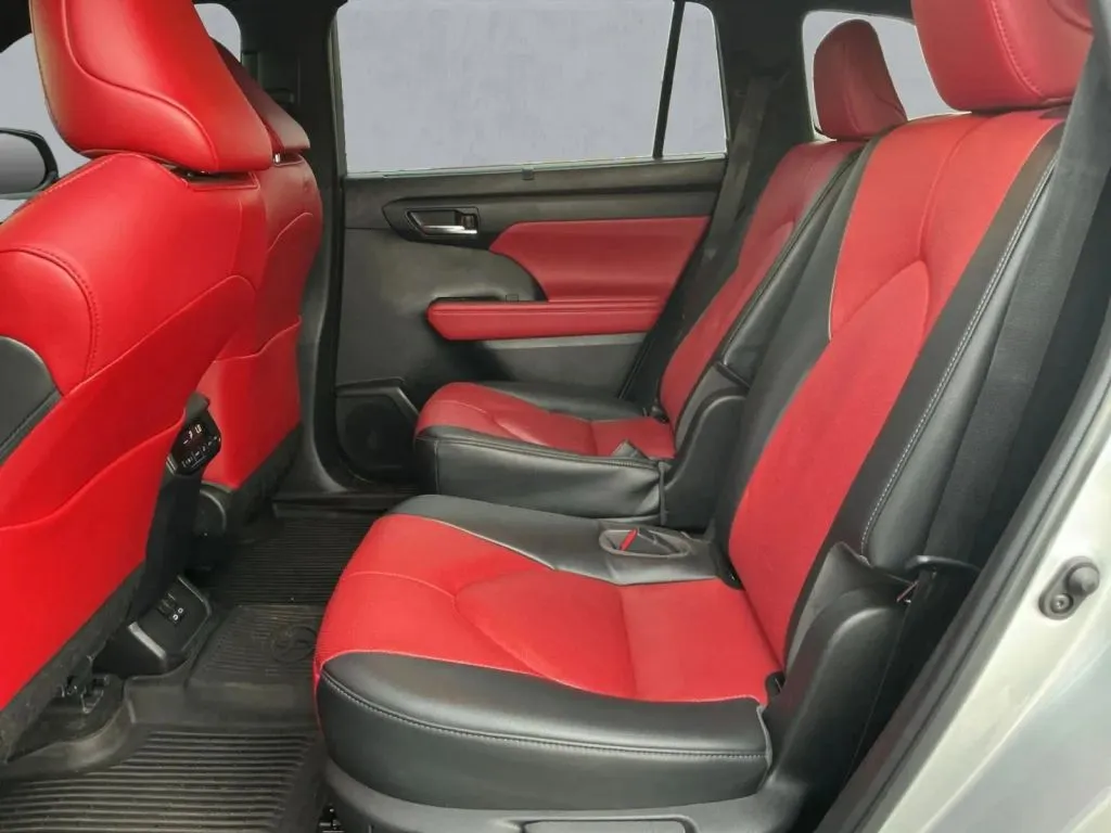 Toyota Highlander photo 38