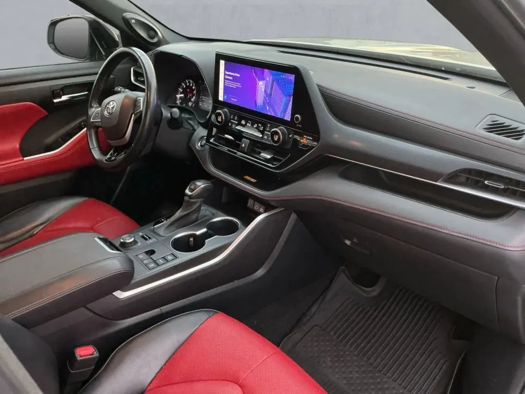 Toyota Highlander photo 29