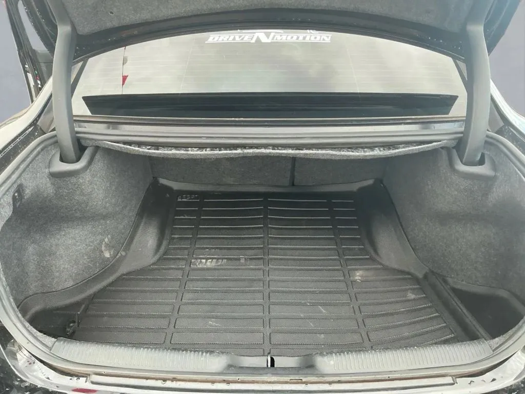 Dodge Charger photo 14