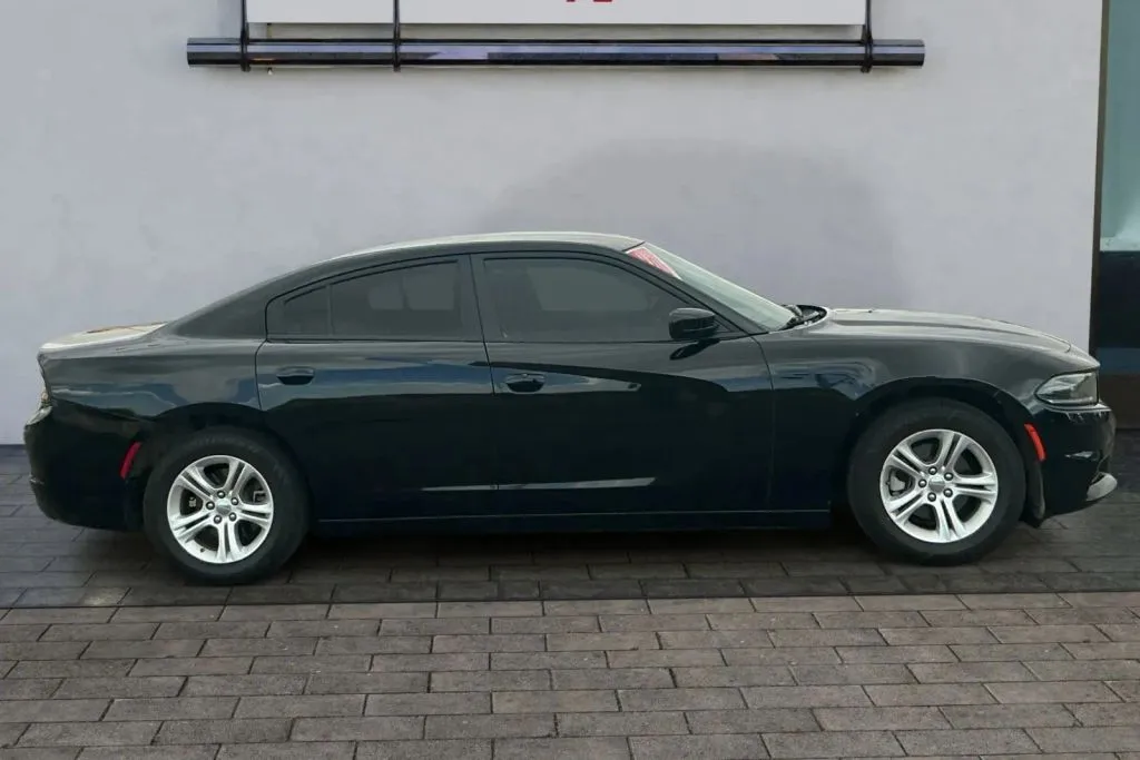 Photos of 2022 Dodge Charger SXT Sedan 4D for sale in Thornton, CO at Drive N-Motion Thornton