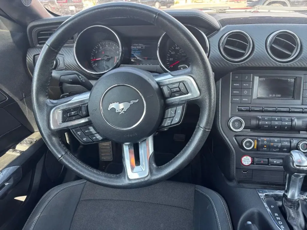 Ford Mustang photo 29