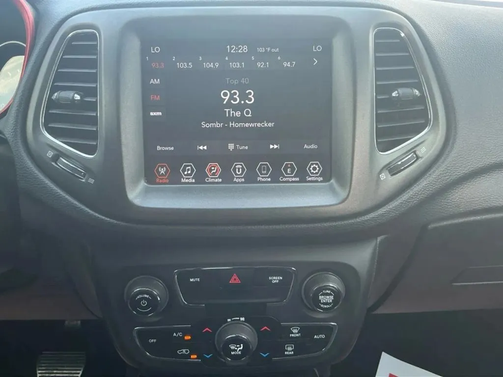 Jeep Compass photo 34