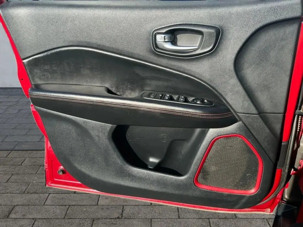 Jeep Compass photo 10