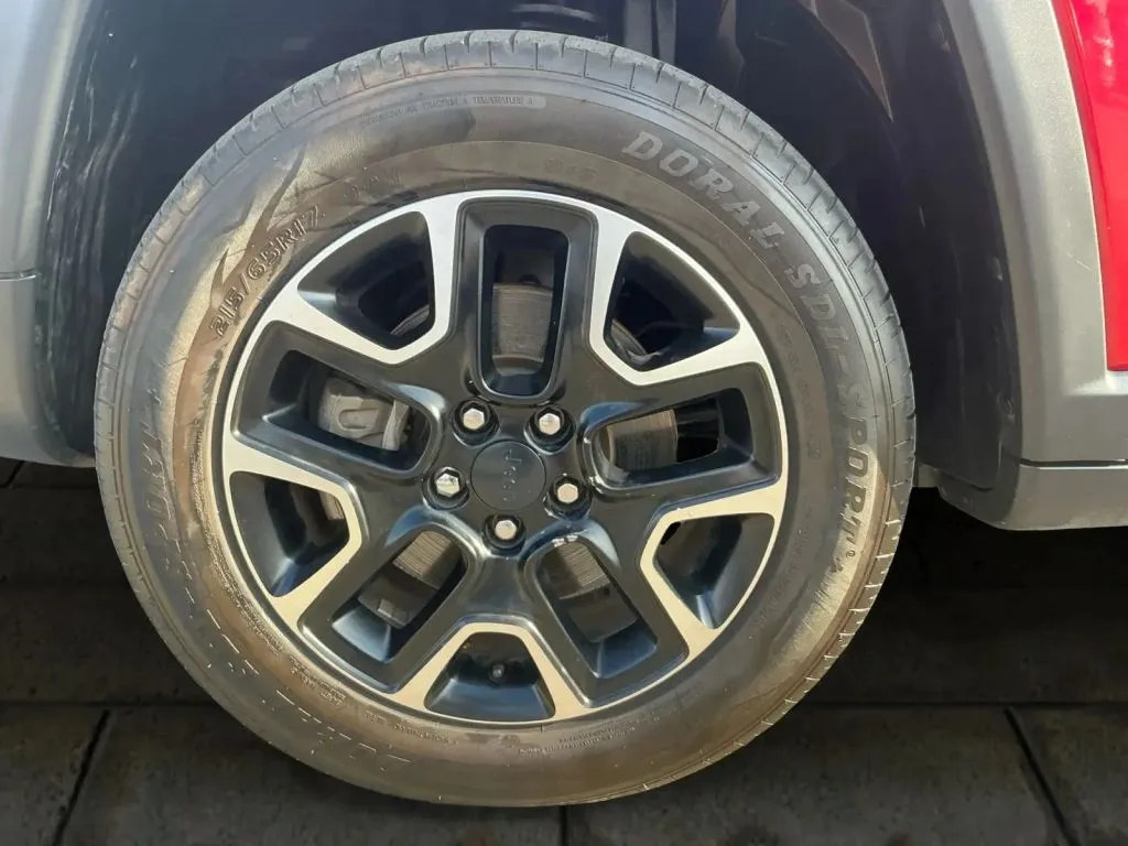 Jeep Compass photo 25