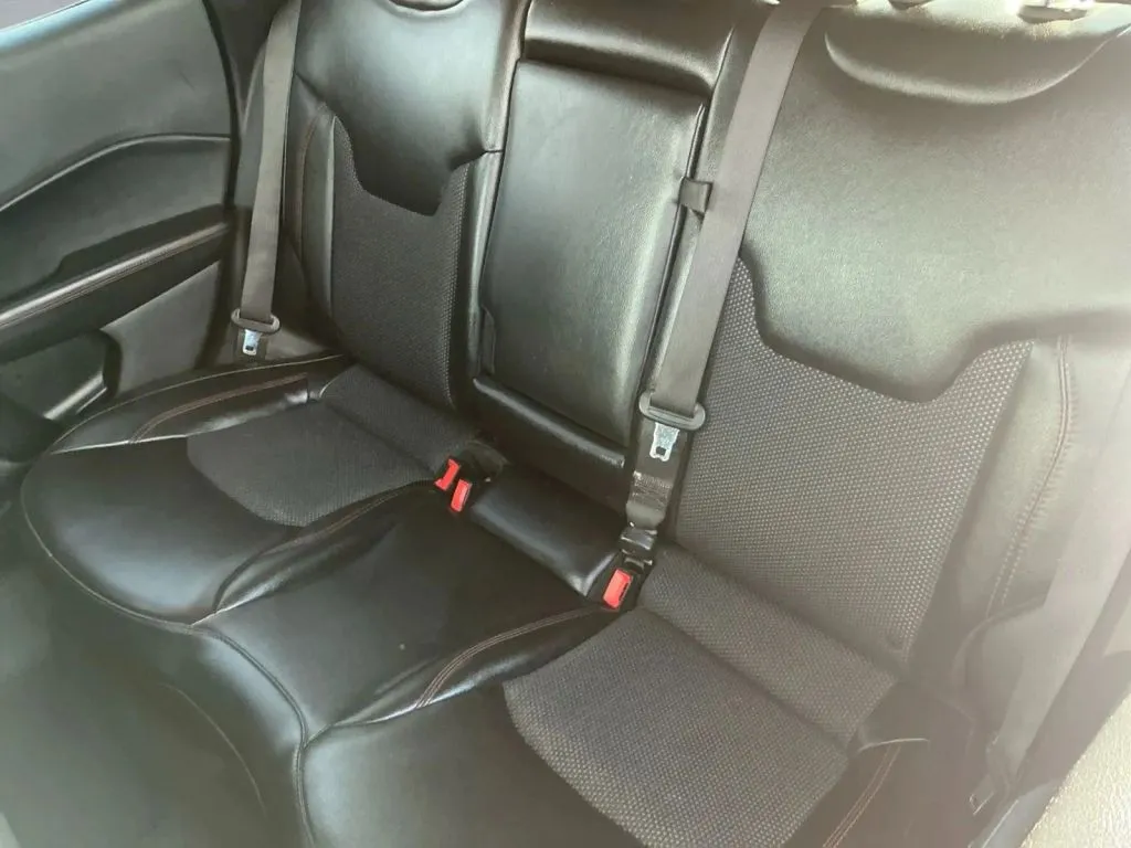 Jeep Compass photo 15