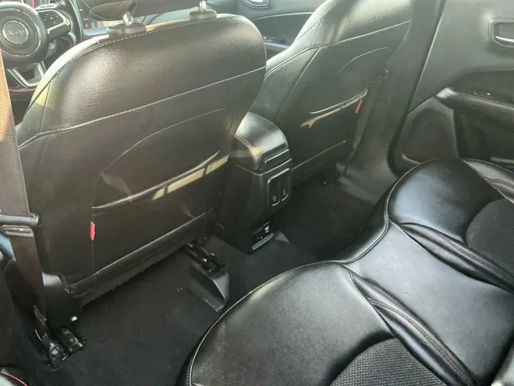 Jeep Compass photo 18