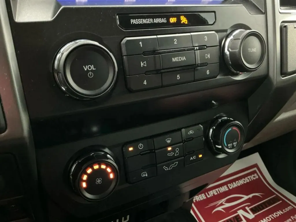 Ford F-150 photo 31