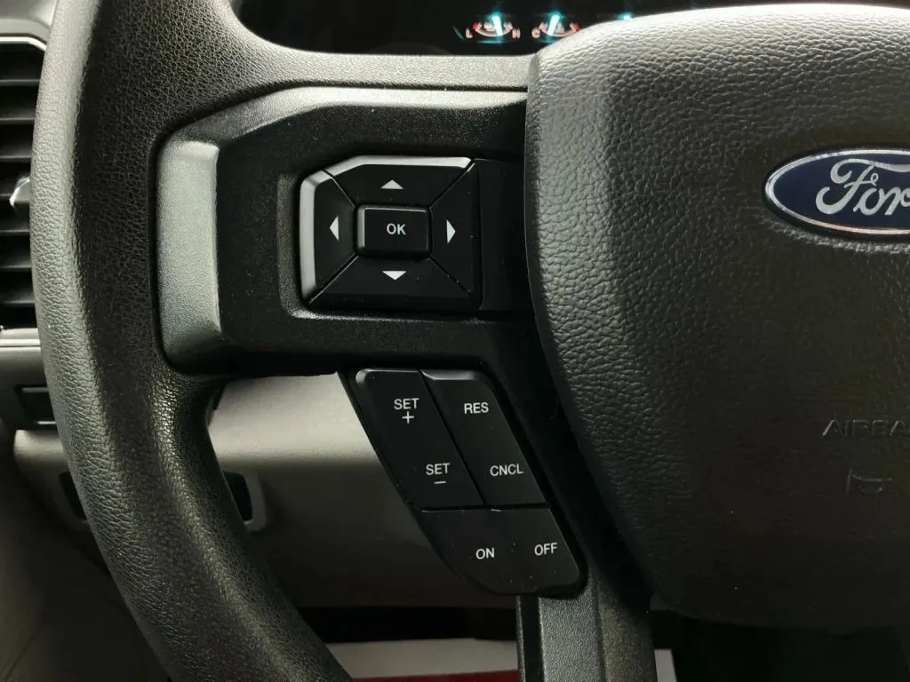 Ford F-150 photo 27
