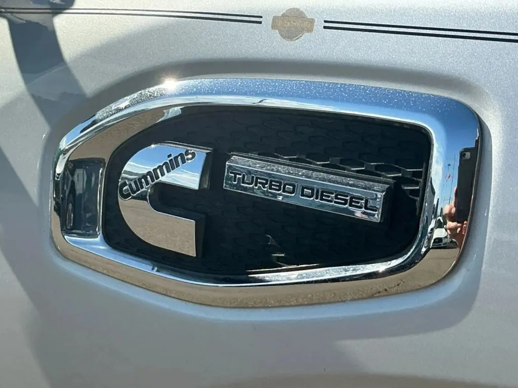 2017 Nissan Titan XD SV - Photo 34