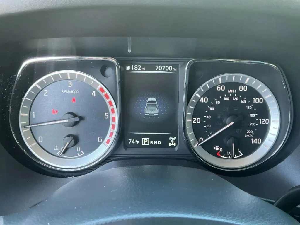 2017 Nissan Titan XD SV - Photo 25