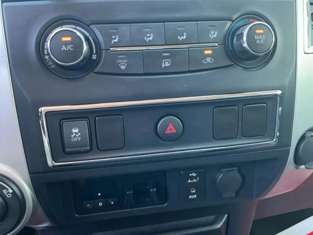 2017 Nissan Titan XD SV - Photo 30