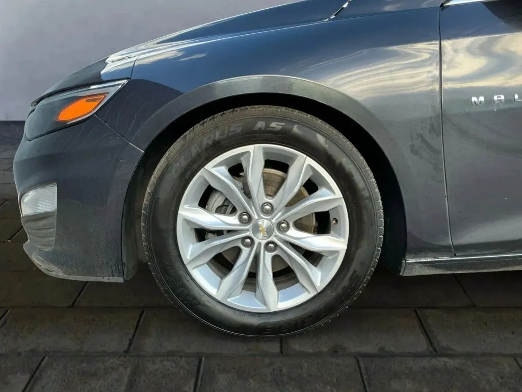 Chevrolet Malibu photo 23
