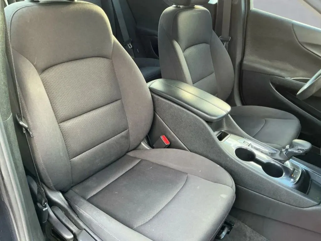 Chevrolet Malibu photo 21